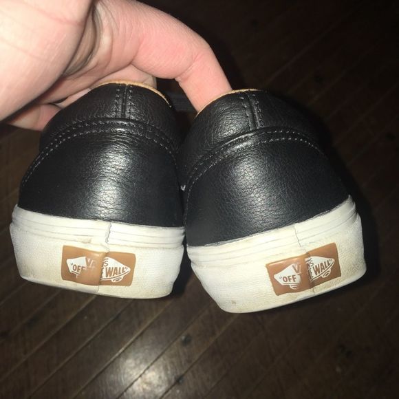 Black leather low top sneakers Vans - Picture 6 of 6